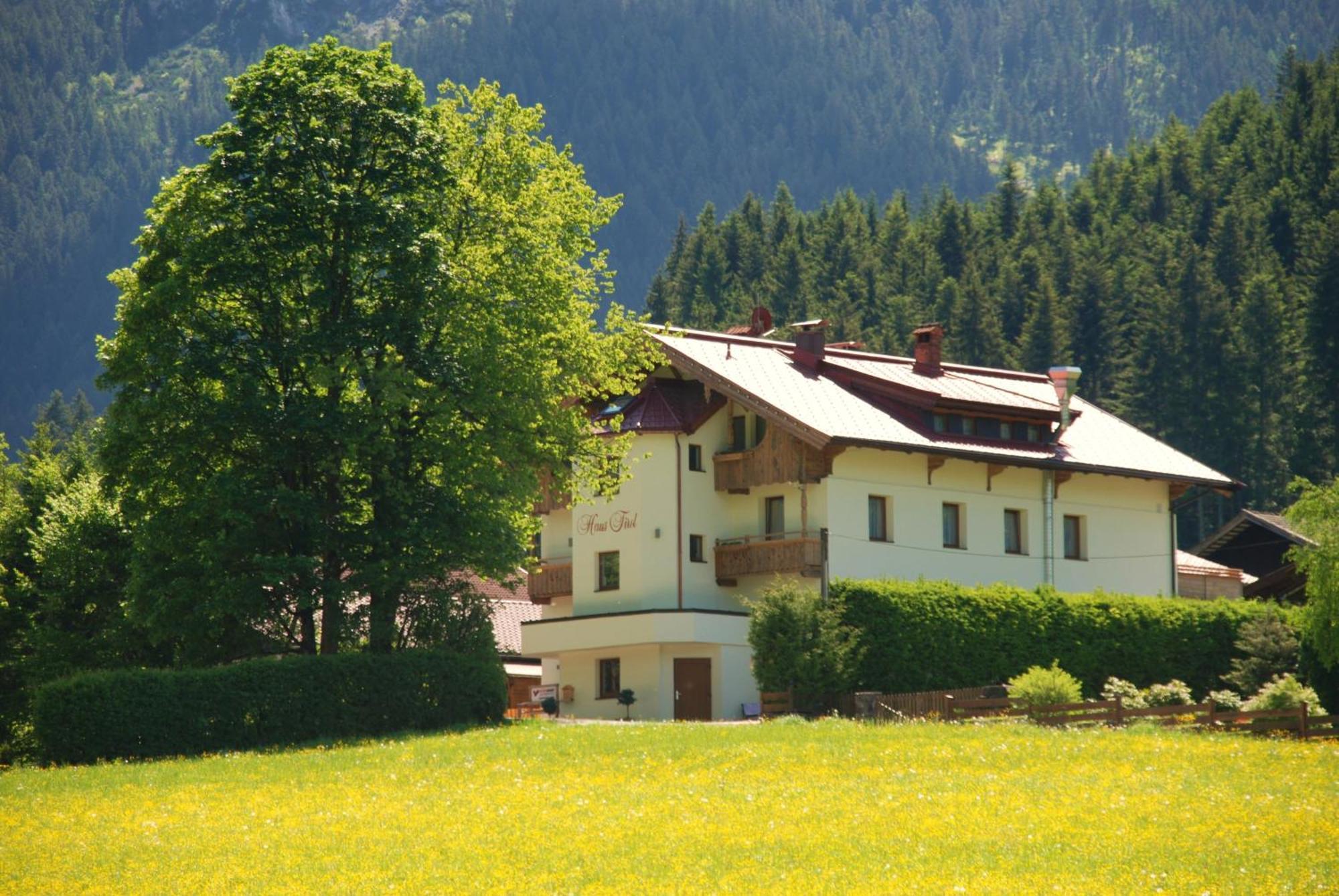 Haus Tirol Otel Brixen im Thale Dış mekan fotoğraf